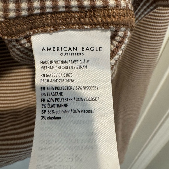 American Eagle Ribbed Brown V-Neck Crop Top Size L - Picture 5 of 10